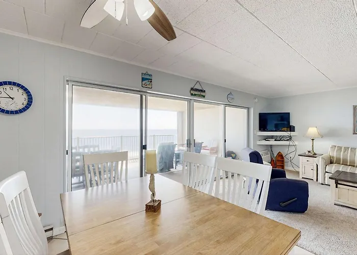 Open & Well-appointed In Beachfront Location With Shared Pool Free Wifi Ocean City